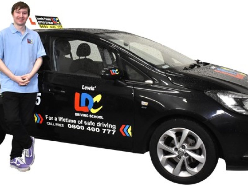 ldc-driving-school-lewis-pound-car-driving-lessons-in-sleaford