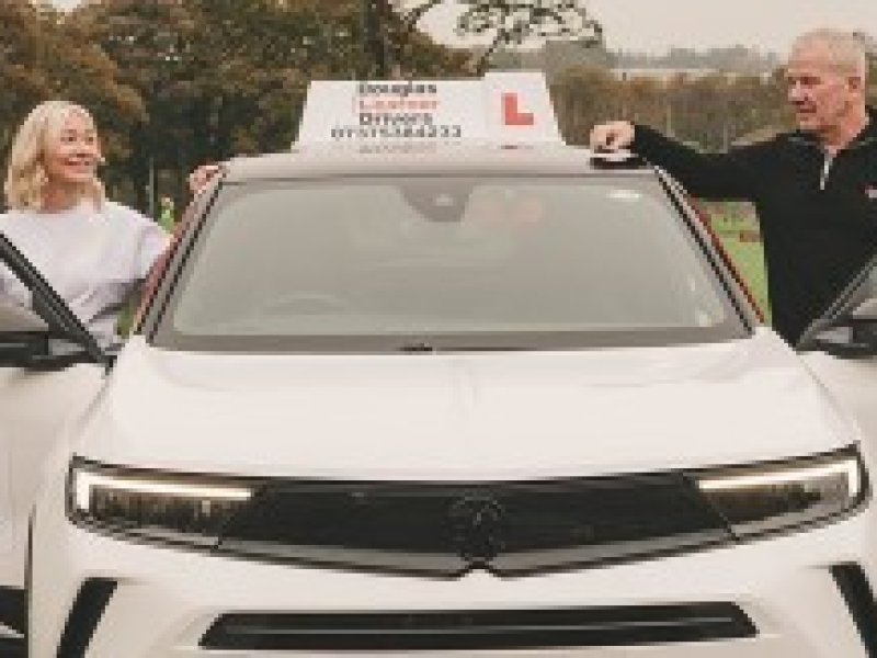 douglas-learner-drivers-car-driving-lessons-in-kilmarnock