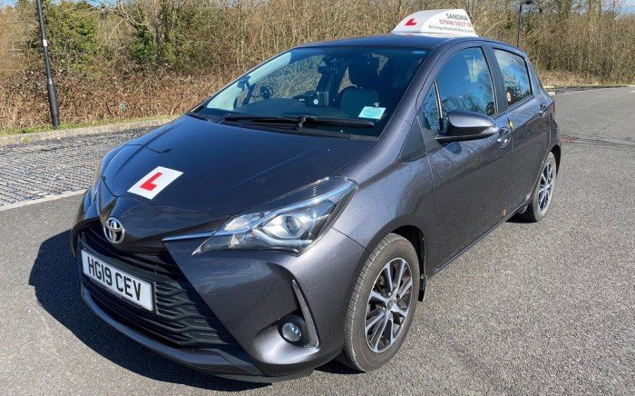 sandras-driving-school-car-driving-lessons-in-salisbury-big-0