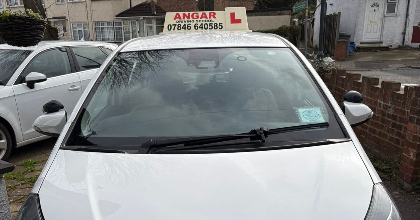 angar-driving-school-car-driving-lessons-in-wembley-big-0